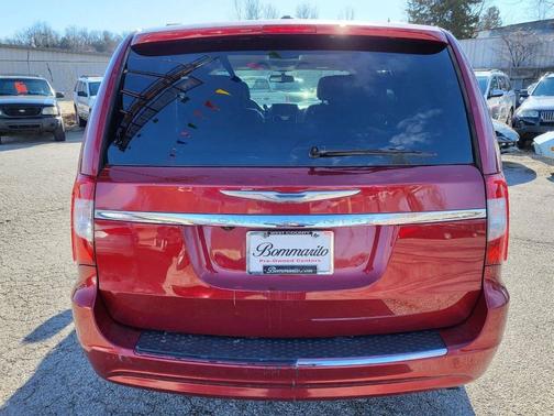 2013 Chrysler Town & Country Touring