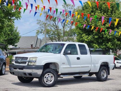 2003 Chevrolet Silverado 2500 LS H/D Extended Cab