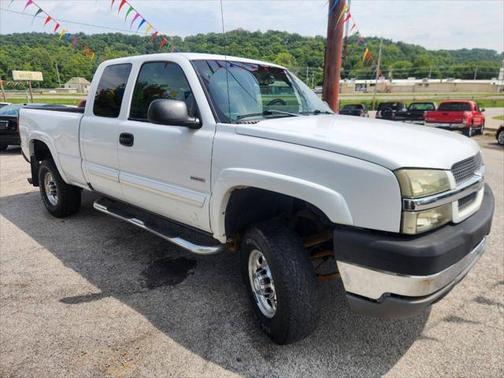 2003 Chevrolet Silverado 2500 LS H/D Extended Cab