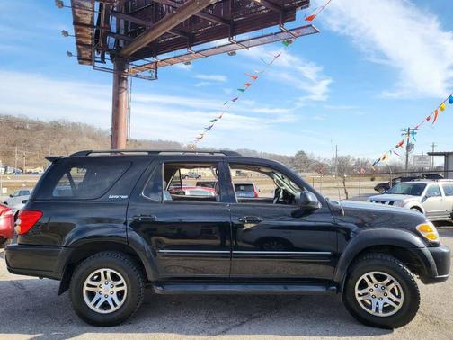 2004 Toyota Sequoia Limited