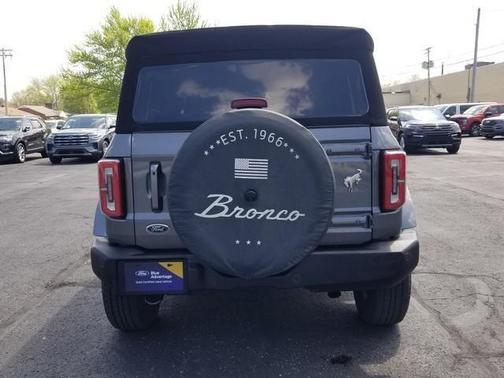 CARBONIZED GRAY METALLIC 2021 Ford Bronco