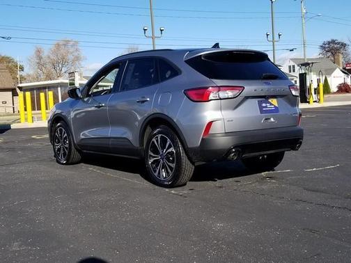 2022 Ford Escape SE
