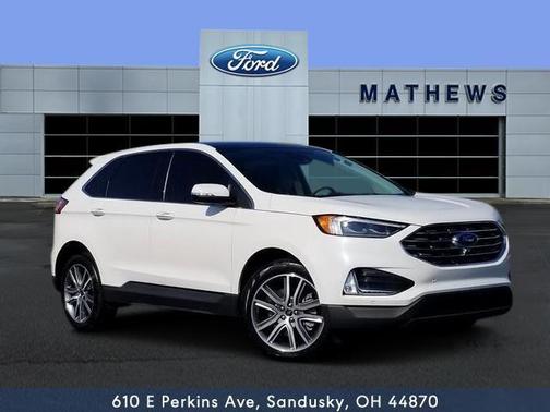 Star White 2024 Ford Edge Titanium