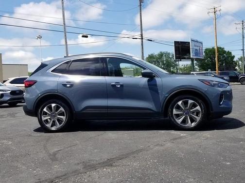 VAPOR BLUE METALLIC 2023 Ford Escape PLATINUM