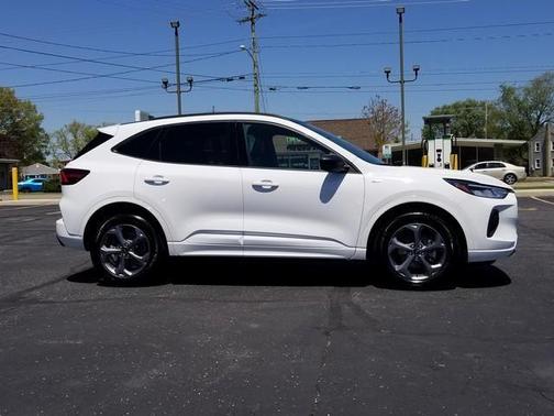 OXFORD WHITE 2023 Ford Escape ST-LINE