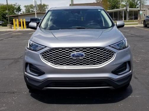 ICONIC SILVER 2023 Ford Edge SEL