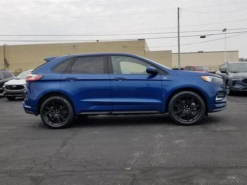 ATLAS BLUE 2023 Ford Edge ST-LINE