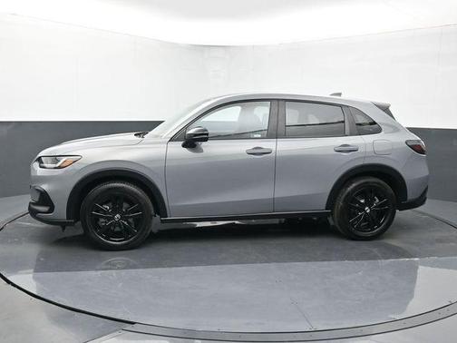 Crystal Black Pearl 2026 Honda HR-V AWD Sport