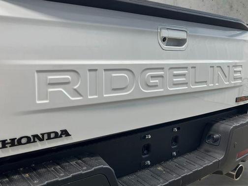 Platinum White Pearl 2026 Honda Ridgeline TrailSport