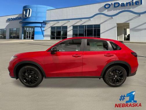 Crystal Black Pearl 2026 Honda HR-V AWD Sport