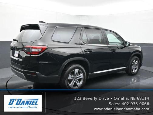Crystal Black Pearl 2024 Honda Pilot EX-L