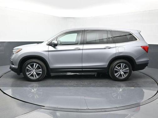 Lunar Silver Metallic 2017 Honda Pilot EX-L