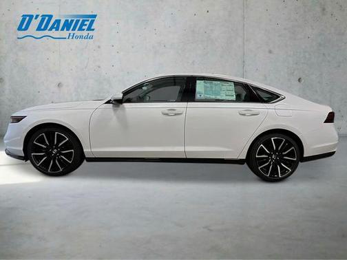 Platinum White Pearl 2026 Honda Accord Hybrid Touring