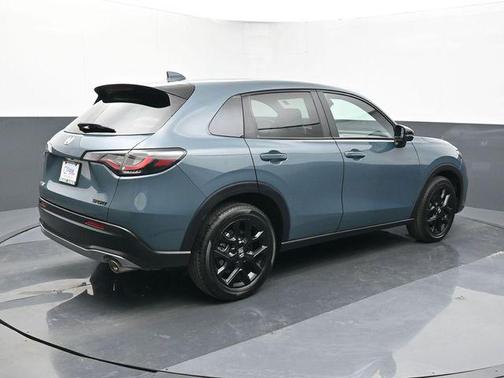 Nordic Forest Pearl 2024 Honda HR-V AWD Sport