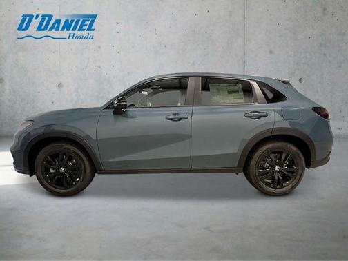 Crystal Black Pearl 2027 Honda HR-V Sport