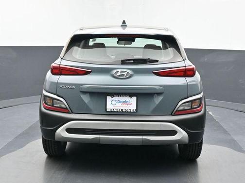 2022 Hyundai KONA SE