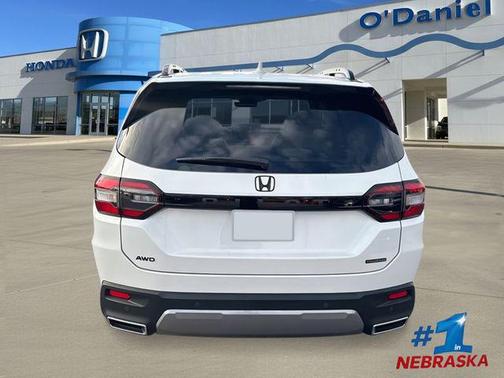 2026 Honda Pilot Touring 8-Passenger