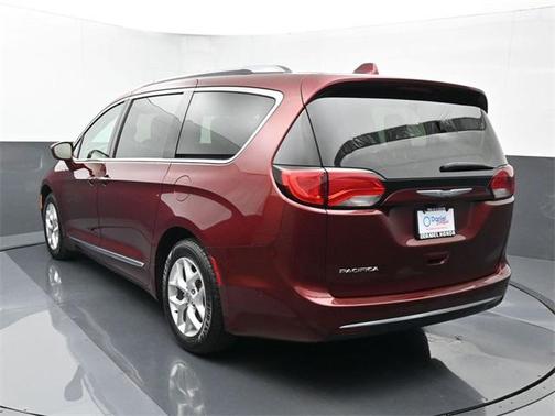 2018 Chrysler Pacifica Touring-L Plus