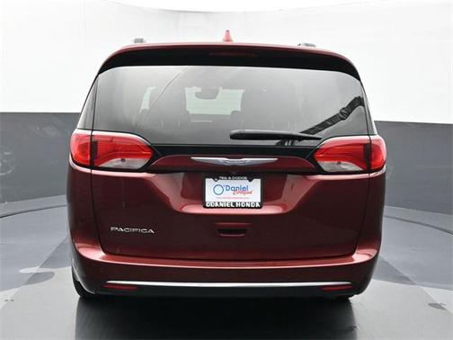2018 Chrysler Pacifica Touring-L Plus