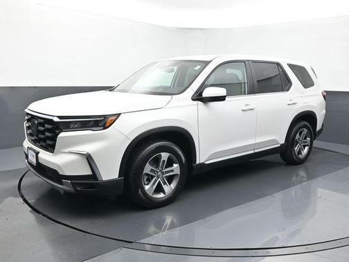 Platinum White Pearl 2025 Honda Pilot EX-L