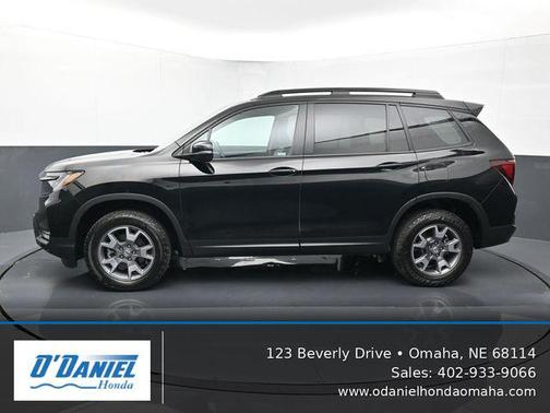 Crystal Black Pearl 2023 Honda Passport AWD TrailSport