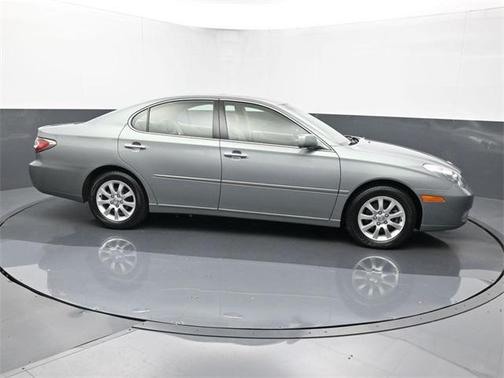 2004 Lexus ES 330 Base