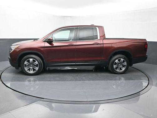 Deep Scarlet Pearl 2019 Honda Ridgeline RTL