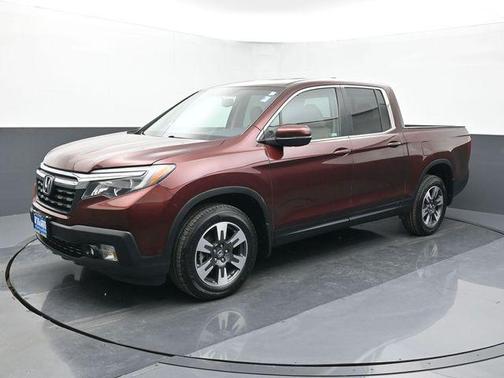 Deep Scarlet Pearl 2019 Honda Ridgeline RTL