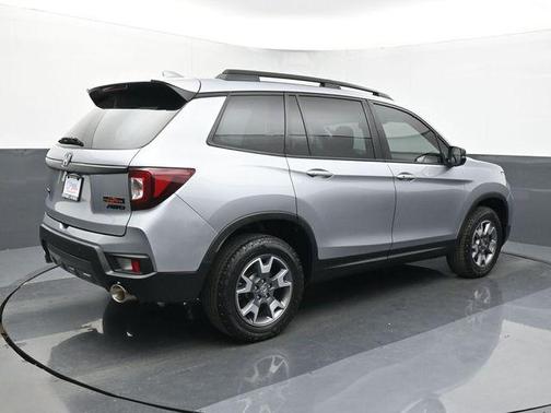 Lunar Silver Metallic 2023 Honda Passport AWD TrailSport