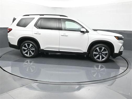2024 Honda Pilot Touring 8-Passenger
