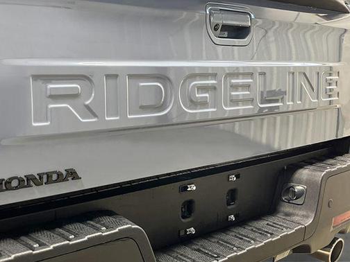 Crystal Black Pearl 2026 Honda Ridgeline Black