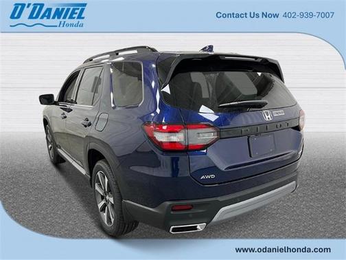 2025 Honda Pilot Touring 8-Passenger