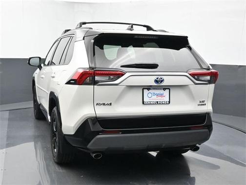 2021 Toyota RAV4 Hybrid SE