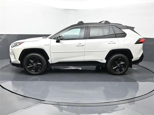 2021 Toyota RAV4 Hybrid SE