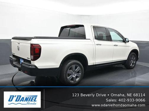 White Diamond Pearl 2017 Honda Ridgeline RTL-E