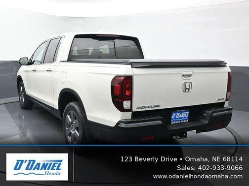 White Diamond Pearl 2017 Honda Ridgeline RTL-E