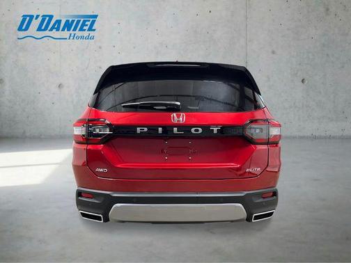 Radiant Red Metallic II 2026 Honda Pilot Elite