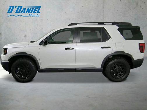 Platinum White Pearl 2026 Honda Passport AWD TrailSport Blackout
