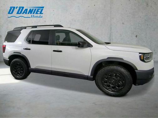 Platinum White Pearl 2026 Honda Passport AWD TrailSport Blackout