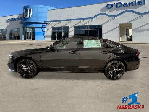 Crystal Black Pearl 2026 Honda Accord Hybrid Sport-L