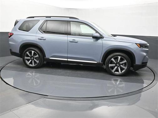 2024 Honda Pilot Touring 8-Passenger