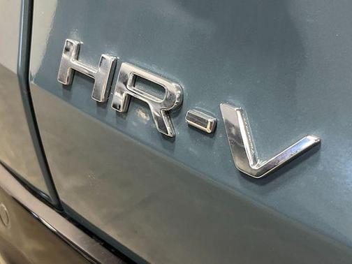 Crystal Black Pearl 2027 Honda HR-V EX-L