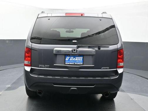 Modern Steel Metallic 2014 Honda Pilot EX-L