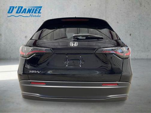 Crystal Black Pearl 2027 Honda HR-V LX