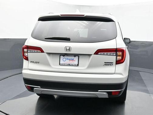 2022 Honda Pilot Touring 8-Passenger