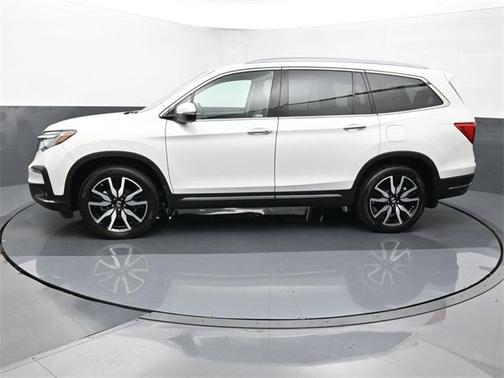 2022 Honda Pilot Touring 8-Passenger