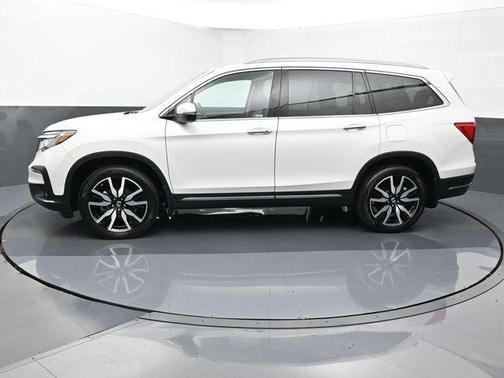 2022 Honda Pilot Touring 8-Passenger