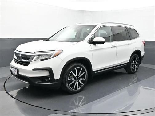 2022 Honda Pilot Touring 8-Passenger