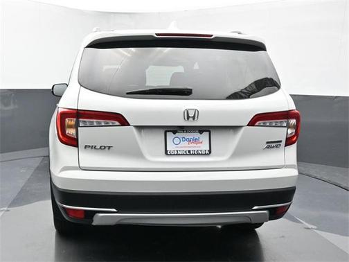 2022 Honda Pilot Touring 8-Passenger