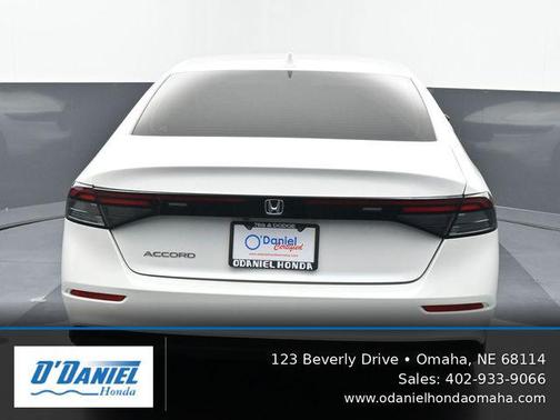 Platinum White Pearl 2024 Honda Accord LX 1.5T